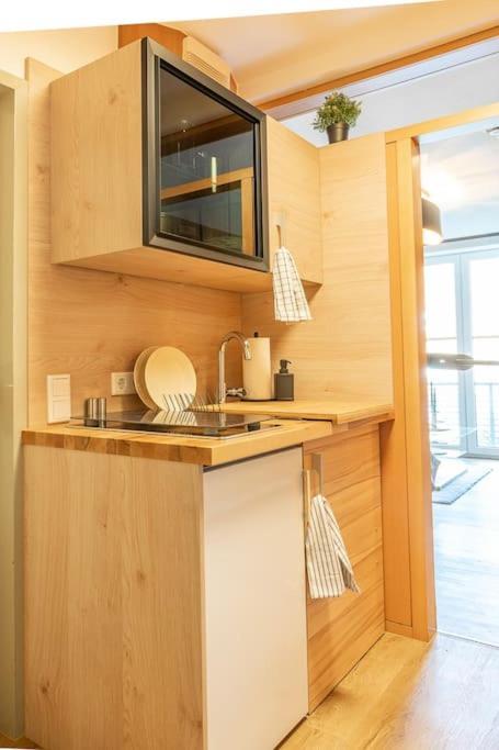 Ferienwohnung Golden Nugget Inkl Wlan, Parkplatz Detmold Exterior foto